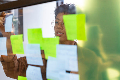 Brainstorming avec des post-it